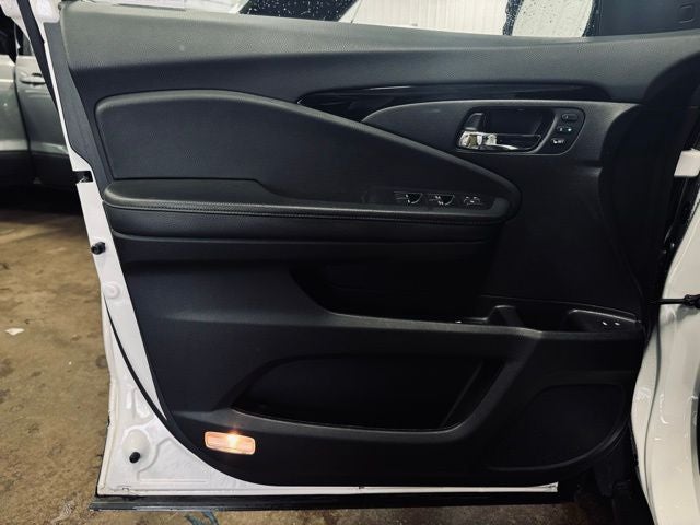 2022 Honda Pilot AWD Touring 7 Passenger