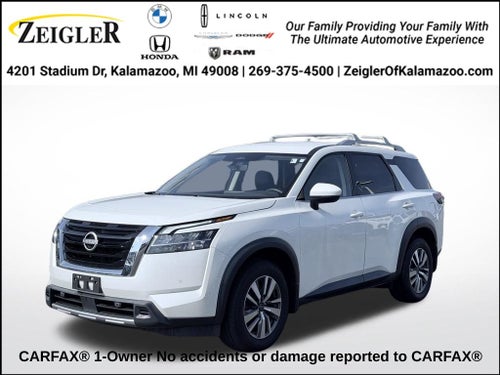 2023 Nissan Pathfinder SL 4WD