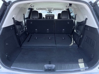 2023 Nissan Pathfinder SL 4WD