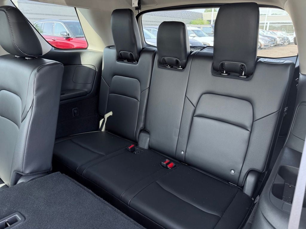 2023 Nissan Pathfinder SL 4WD