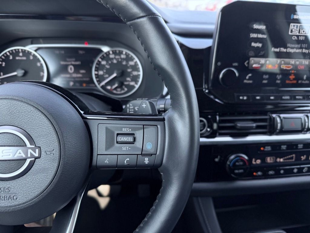 2023 Nissan Pathfinder SL 4WD