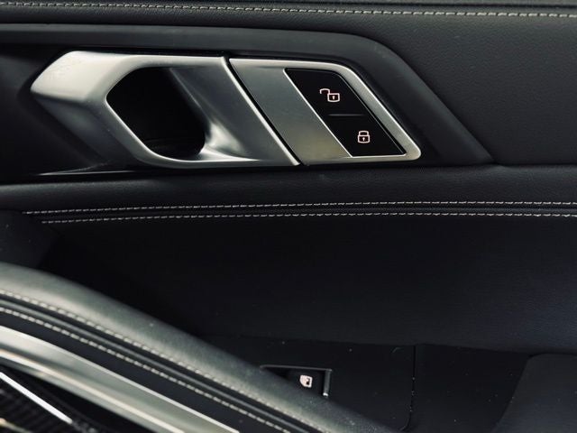 2024 BMW X6 M60i