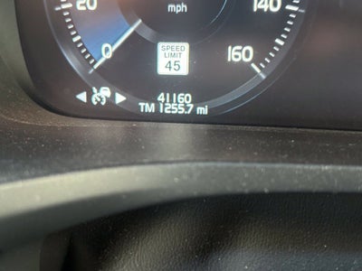 2022 Volvo S60 B5 Momentum