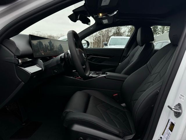 2026 BMW 5 Series xDrive