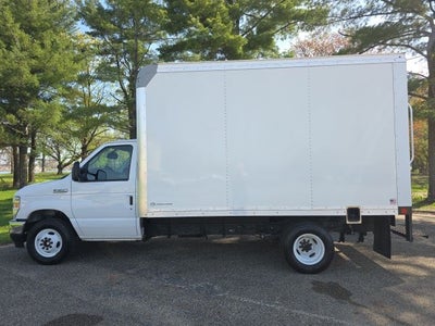 2026 Ford E-350SD Base Cutaway