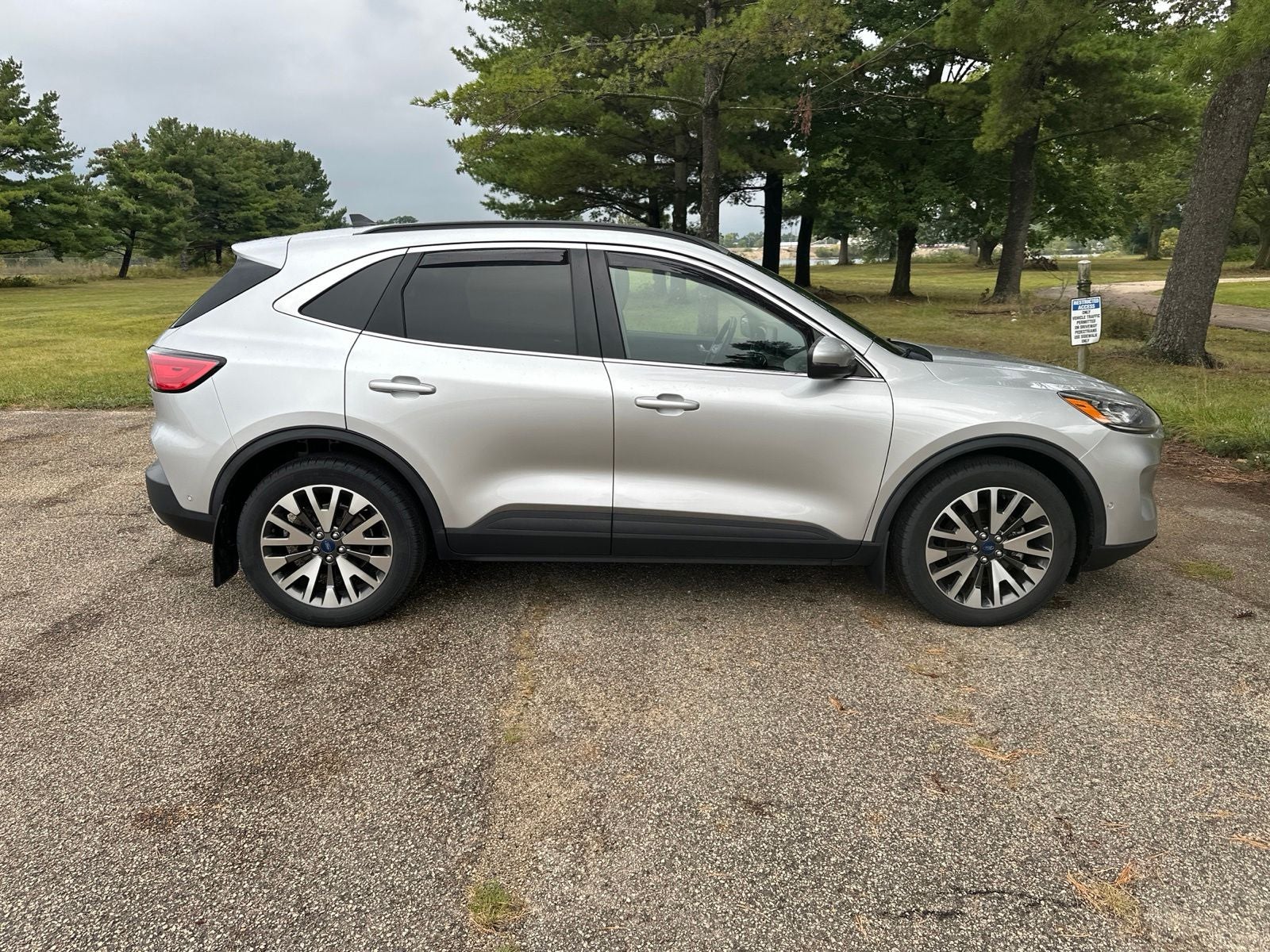 2020 Ford Escape Titanium
