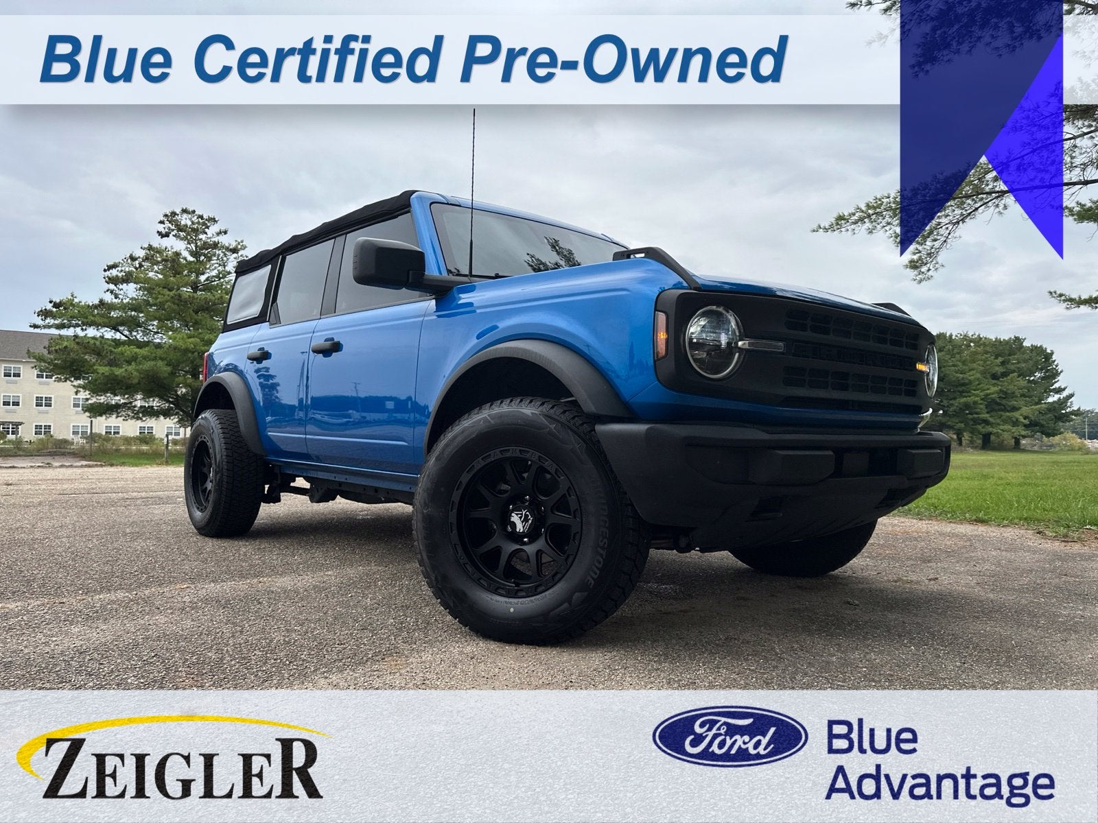 2023 Ford Bronco Base