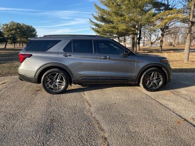 2025 Ford Explorer ST