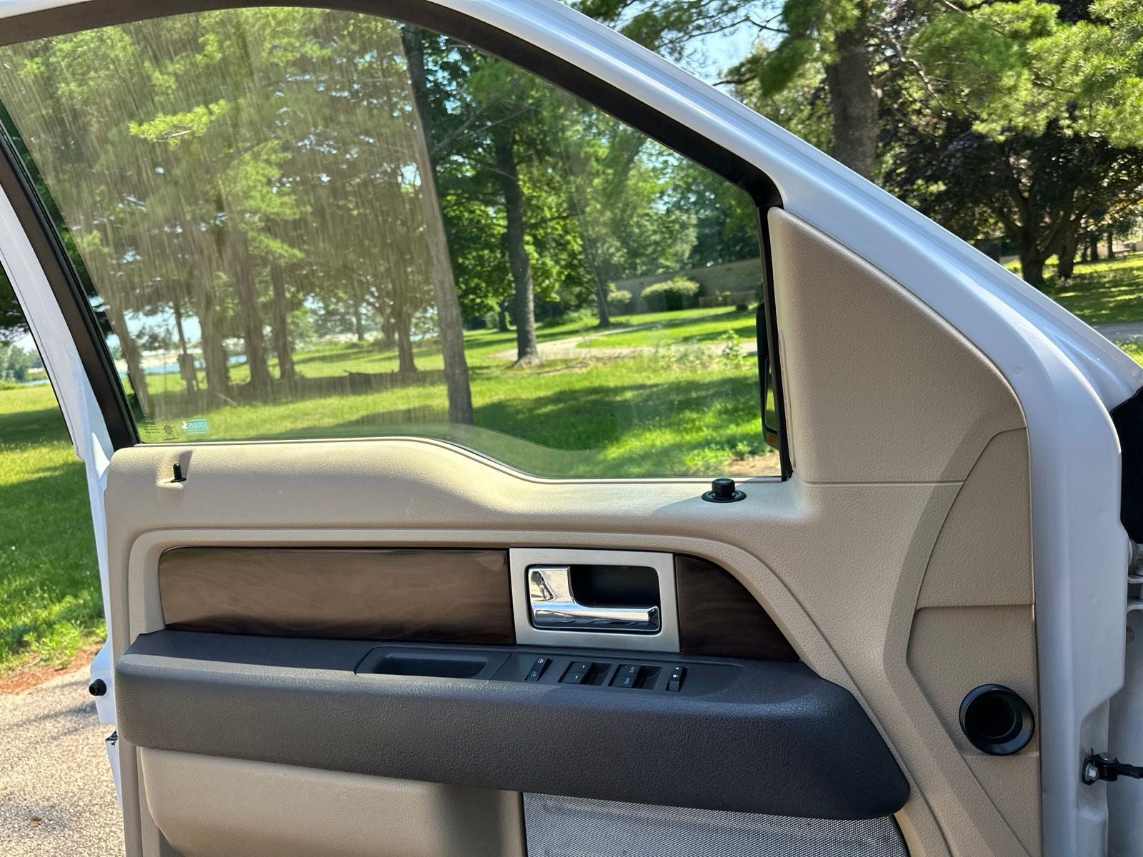 2012 Ford F-150 Lariat