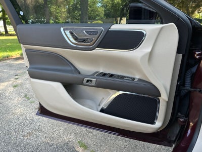 2017 Lincoln Continental Reserve