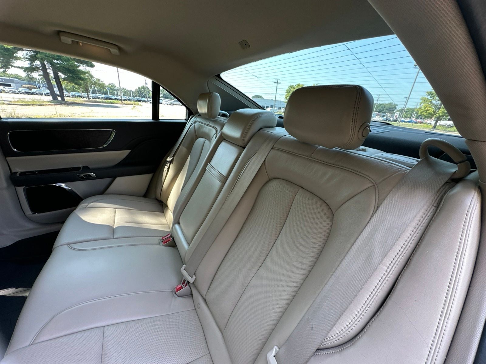 2017 Lincoln Continental Reserve