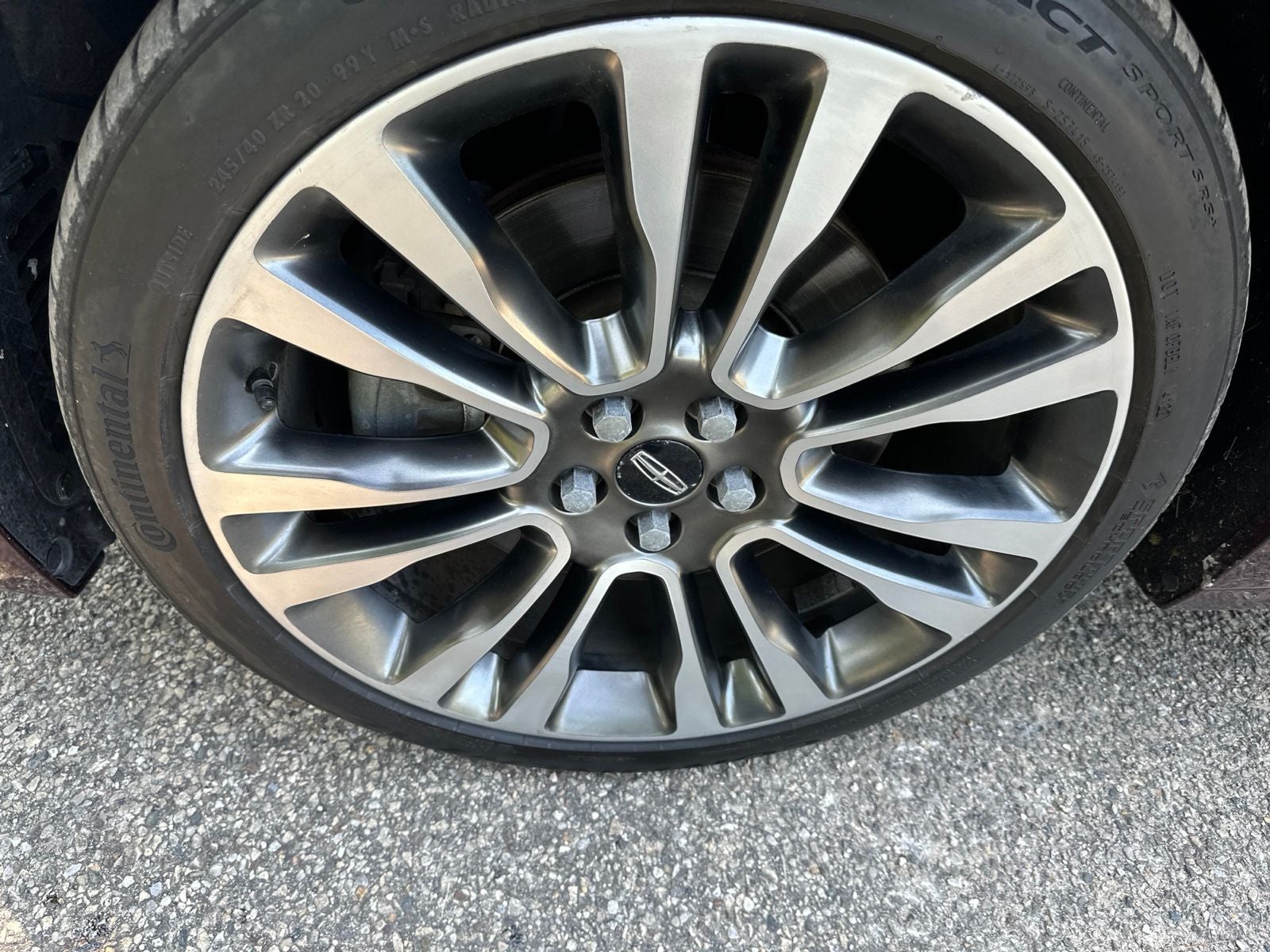 2017 Lincoln Continental Reserve