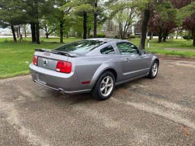 2006 Ford Mustang Base