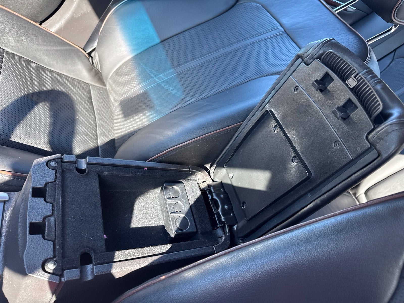 2012 Lincoln MKZ Base