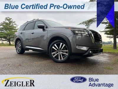 2025 Nissan Pathfinder Platinum