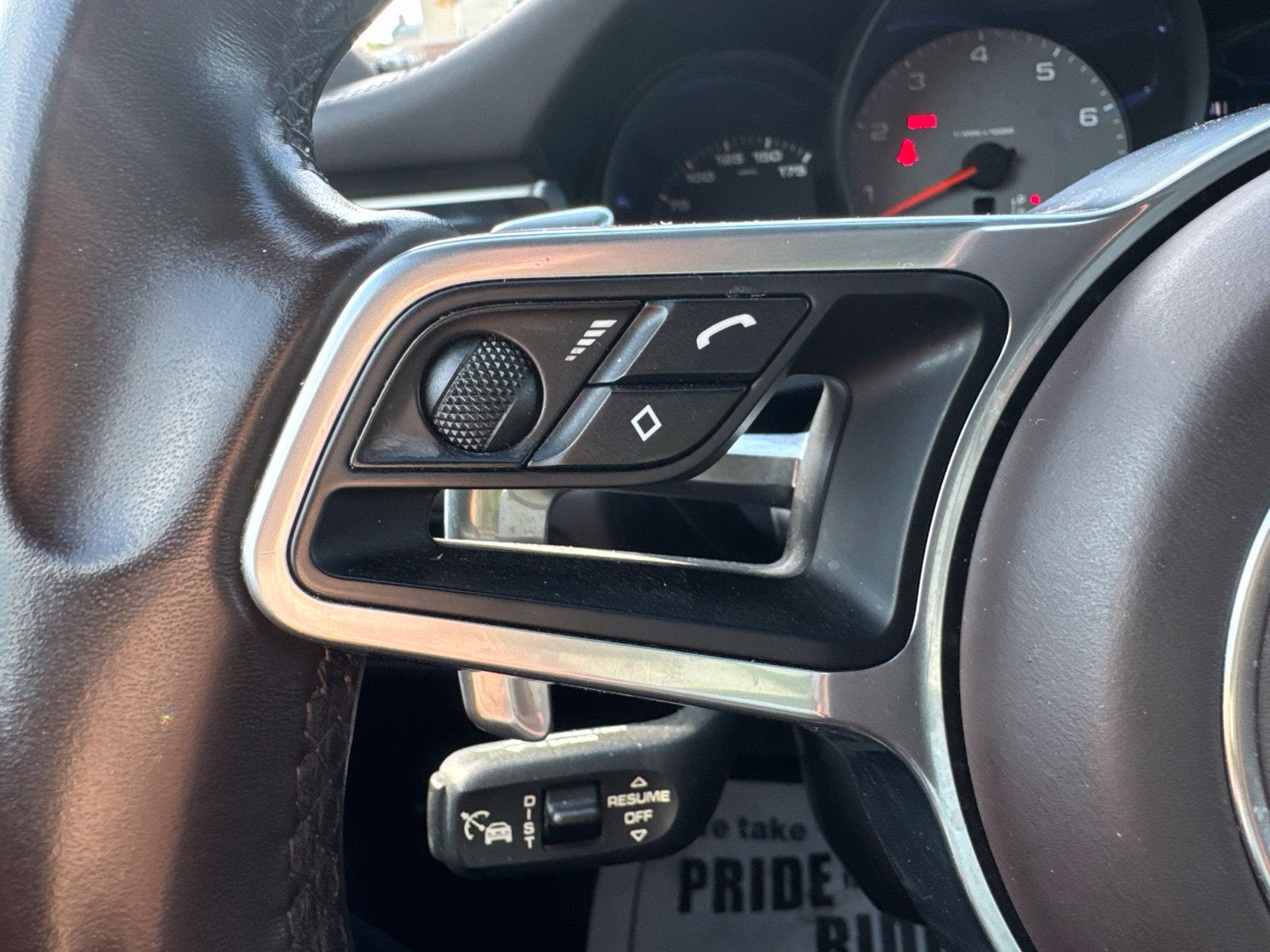 2020 Porsche Macan S