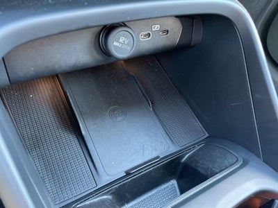 2025 Volvo XC40 B5 Core