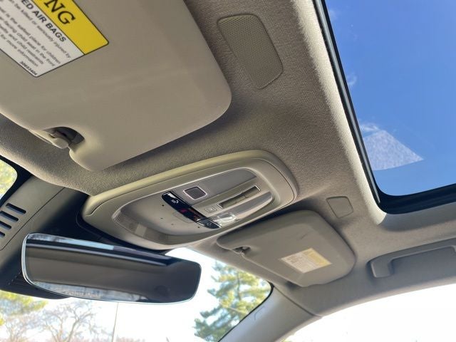 2025 Volvo XC40 B5 Core